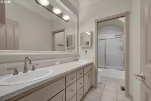 3234 Riverplace Dr, Eugene, OR 97401 - Photo 18
