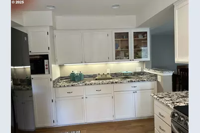 801 Brookhaven Dr #A, Brookings, OR 97415 - Photo 10