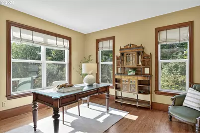 8452 NW Timber Ridge Ct, Portland, OR 97229 - Photo 16