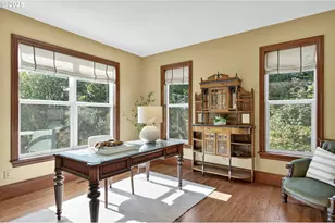 8452 NW Timber Ridge Ct, Portland, OR 97229 - Photo 16