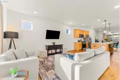 716 SE 36th St, Battle Ground, WA 98604 - Photo 4