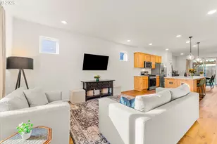 716 SE 36th St, Battle Ground, WA 98604 - Photo 4