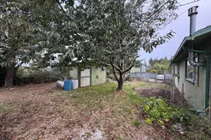 91031 Libby Ln, Coos Bay, OR 97420 - Photo 2