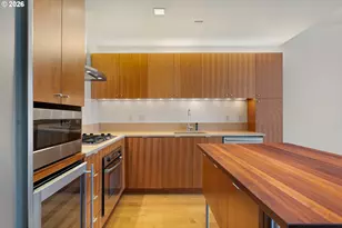 836 S Curry St, Portland, OR 97239 - Photo 14