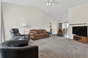 225 Grizzly Ave, Eugene, OR 97404 - Photo 4