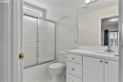 225 Grizzly Ave, Eugene, OR 97404 - Photo 12
