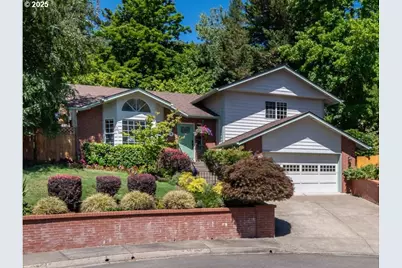 169 NW Brent Ct, Roseburg, OR 97471 - Photo 1