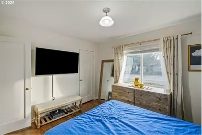 10361 NE Sacramento St, Portland, OR 97220 - Photo 18