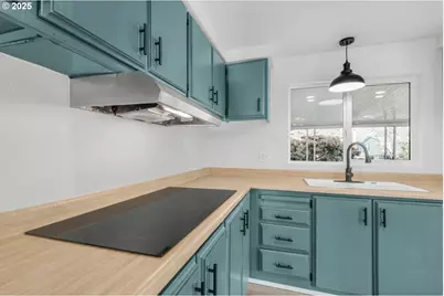 871 SW Liberty Bell Dr #474, Beaverton, OR 97006 - Photo 8