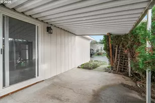 871 SW Liberty Bell Dr, Beaverton, OR 97006 - Photo 22