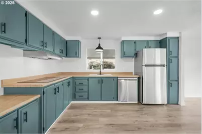 871 SW Liberty Bell Dr #474, Beaverton, OR 97006 - Photo 6