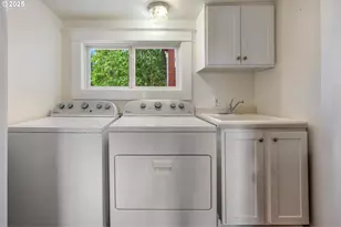 8918 SW Grabhorn Rd, Beaverton, OR 97007 - Photo 12