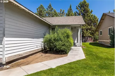 726 NE Savannah Dr, Bend, OR 97701 - Photo 10