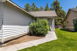 726 NE Savannah Dr, Bend, OR 97701 - Photo 10