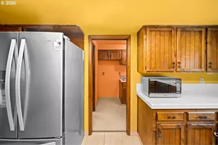 1111 NW Satara Ct, Salem, OR 97304 - Photo 18