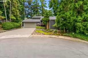 1111 NW Satara Ct, Salem, OR 97304 - Photo 2