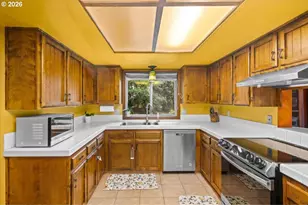 1111 NW Satara Ct, Salem, OR 97304 - Photo 14