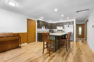 65552 E Timberline Dr, Rhododendron, OR 97049 - Photo 4