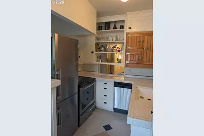 2829 SE Belmont St #305, Portland, OR 97214 - Photo 16