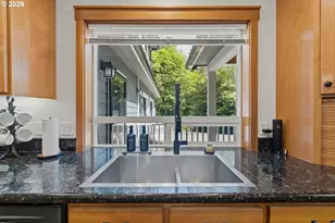 68260 Ridge Rd, North Bend, OR 97459 - Photo 20