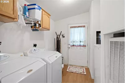 2512 Maia Loop, Springfield, OR 97477 - Photo 22