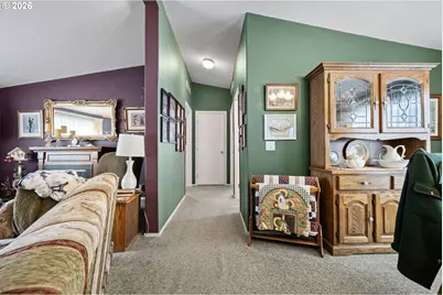 2512 Maia Loop, Springfield, OR 97477 - Photo 8