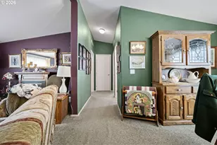 2512 Maia Loop, Springfield, OR 97477 - Photo 8