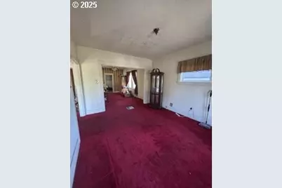 3627 NE 9th Ave, Portland, OR 97212 - Photo 2