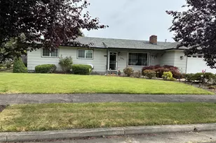 845 W Rose St, Lebanon, OR 97355 - Photo 2