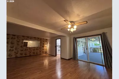 845 W Rose St, Lebanon, OR 97355 - Photo 36