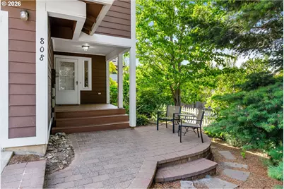 808 9th St, Hood River, OR 97031 - Photo 2