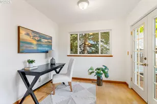 808 9th St, Hood River, OR 97031 - Photo 12