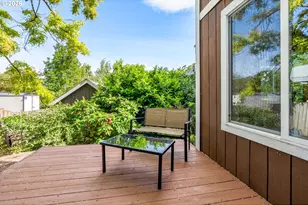 808 9th St, Hood River, OR 97031 - Photo 28