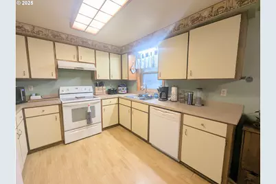 71564 Palmer Junction Rd, Elgin, OR 97827 - Photo 16