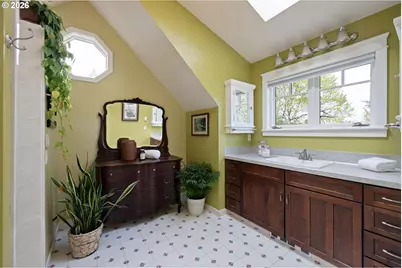 2050 Friendly St, Eugene, OR 97405 - Photo 28