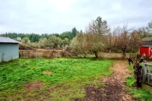 750 NE 5th St, Willamina, OR 97396 - Photo 30