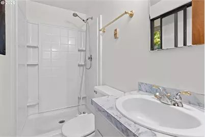 3616 Wilshire Ln, Eugene, OR 97405 - Photo 18
