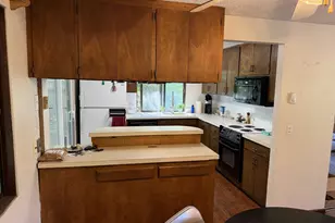 3616 Wilshire Ln, Eugene, OR 97405 - Photo 8