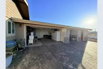 3647 SW Highway 97, Madras, OR 97741 - Photo 22