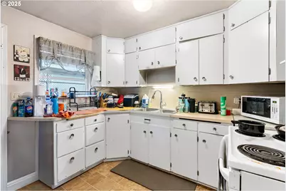 1008 Snipes St, The Dalles, OR 97058 - Photo 10