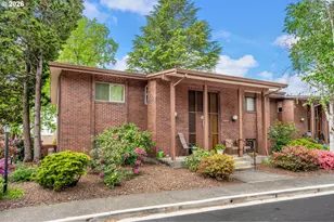 11490 SW Crown Dr, King City, OR 97224 - Photo 1