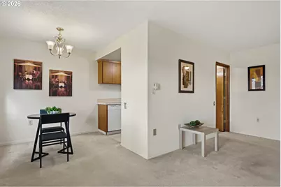 11490 SW Crown Dr #2, King City, OR 97224 - Photo 10