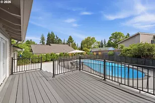 4437 NW Metolius Ct, Portland, OR 97229 - Photo 34