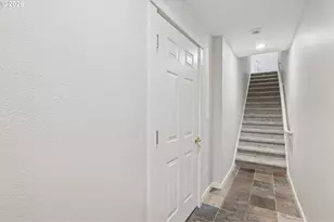 10217 NW Alder Grove Ln, Portland, OR 97229 - Photo 4