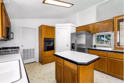 1221 47th Ave, Sweet Home, OR 97386 - Photo 10