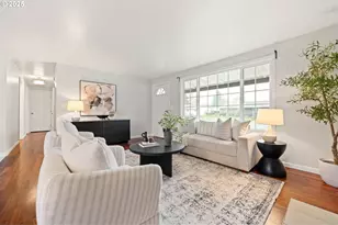 1948 NE Sunrise Ln, Hillsboro, OR 97124 - Photo 6