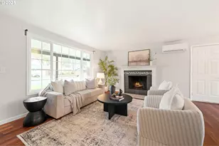 1948 NE Sunrise Ln, Hillsboro, OR 97124 - Photo 4