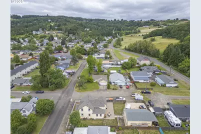 245 NE Balm St, Sheridan, OR 97378 - Photo 10