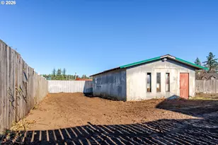 1360 2nd Ave, Sweet Home, OR 97386 - Photo 28