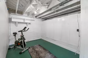 830 NE Cesar E Chavez Blvd, Portland, OR 97232 - Photo 36